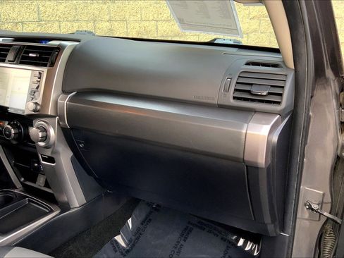 Used 2022 Toyota 4Runner SR5 Premium image 16