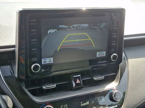 Used 2022 Toyota Corolla Cross XLE w/ Convenience Package AWD/4WD image 19