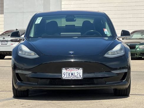 Used 2018 Tesla Model 3 Mid Range RWD image 11