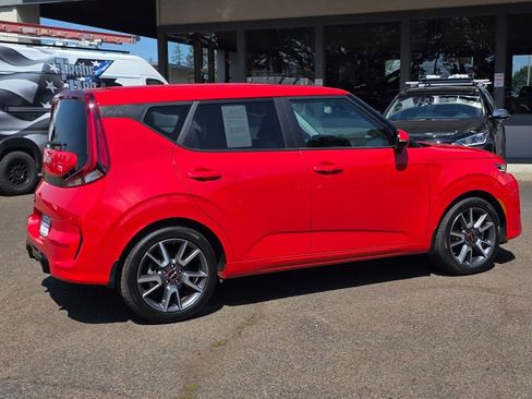 Used 2022 Kia Soul Turbo image 32