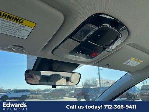 New 2025 Hyundai Tucson SE image 29