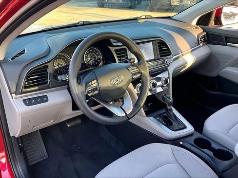 Used 2019 Hyundai Elantra SEL FWD image 17