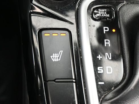 Used 2022 Kia Seltos Nightfall Edition image 25