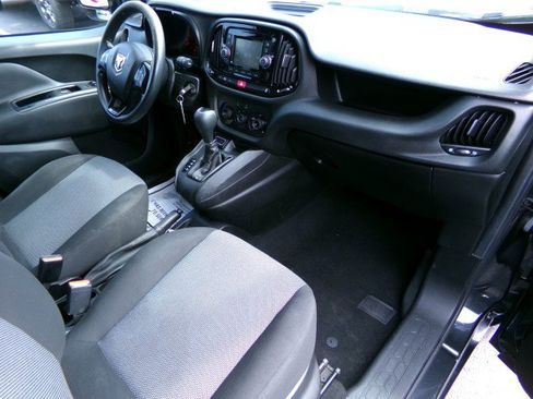 Used 2019 RAM ProMaster City Tradesman FWD image 12