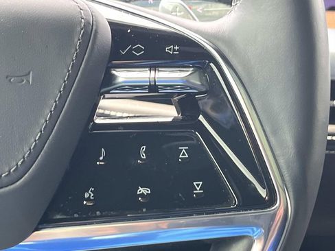 Certified 2025 Cadillac Escalade Sport Platinum image 32