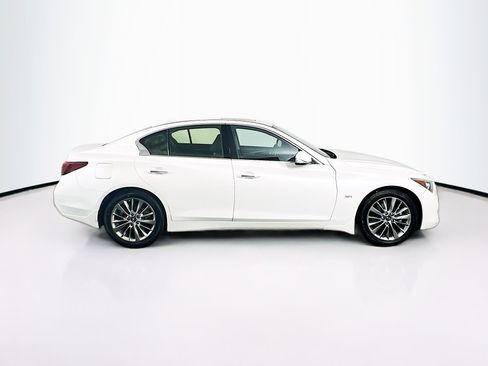 Used 2019 INFINITI Q50 Luxe w/ Essential Package (3.0T Luxe) image 10