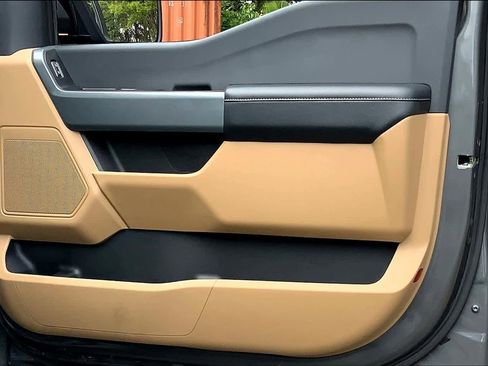 Used 2023 Ford F150 XLT image 41