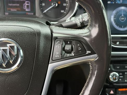 Used 2019 Buick Encore Essence FWD image 21