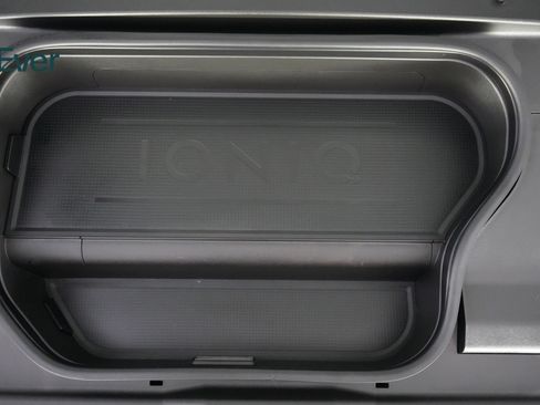 Used 2024 Hyundai Ioniq 6 SEL RWD image 27