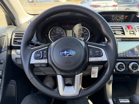 Used 2017 Subaru Forester 2.5i Premium w/ All-Weather Package AWD/4WD image 30