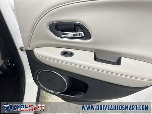 Used 2018 Honda HR-V EX-L image 28