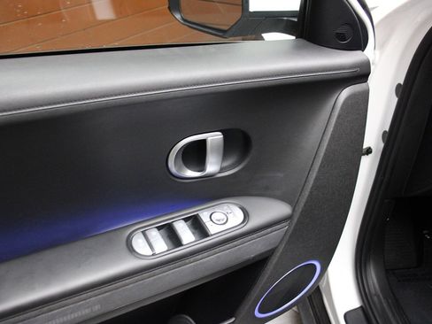 Used 2023 Hyundai Ioniq 5 SEL image 33