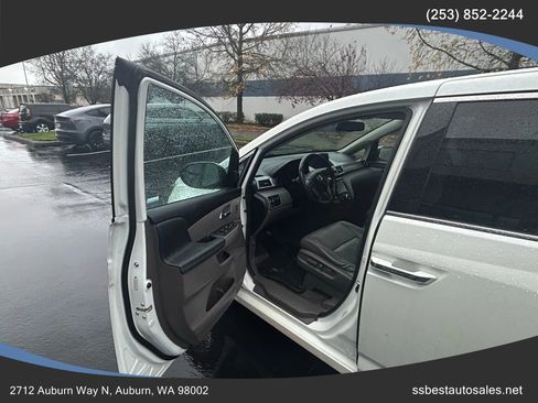 Used 2014 Honda Odyssey Touring Elite image 6