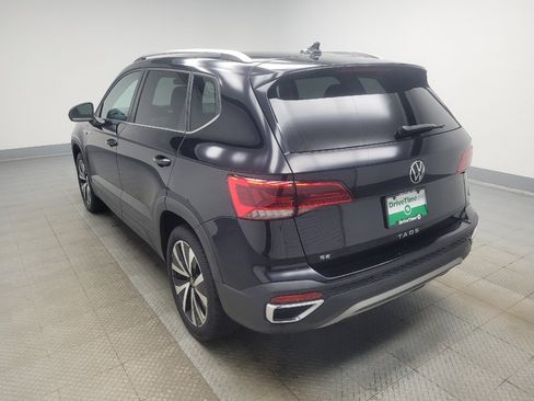 Used 2024 Volkswagen Taos SE FWD image 5