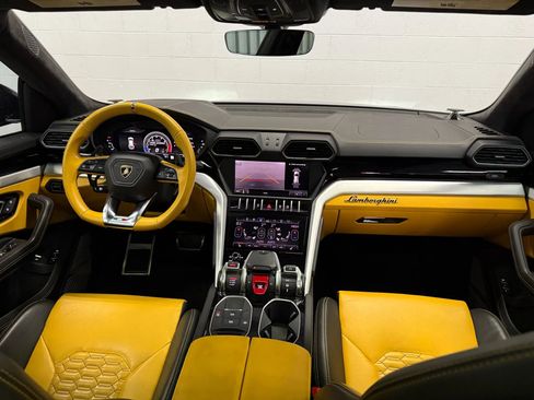 Used 2019 Lamborghini Urus image 73