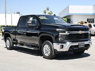 Used 2025 Chevrolet Silverado 2500 LT w/ Convenience Package AWD/4WD video 1