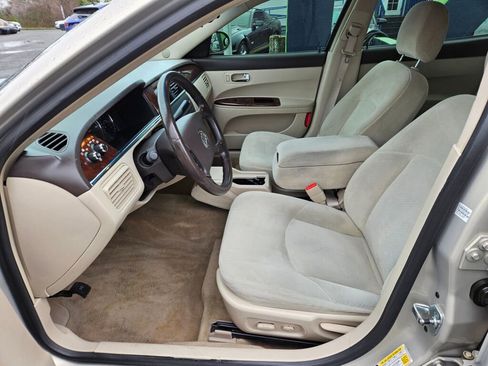 Used 2008 Buick LaCrosse CX image 11