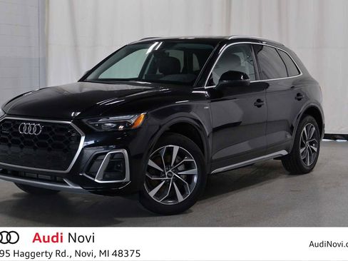 Used 2023 Audi Q5 2.0T Premium w/ Convenience Package AWD/4WD image 1