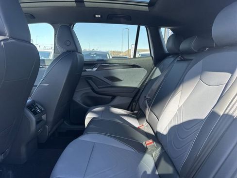 New 2026 Volkswagen Tiguan SE R-Line FWD image 9