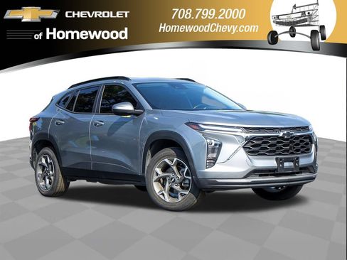 Certified 2024 Chevrolet Trax LT w/ Driver Confidence Package FWD image 1