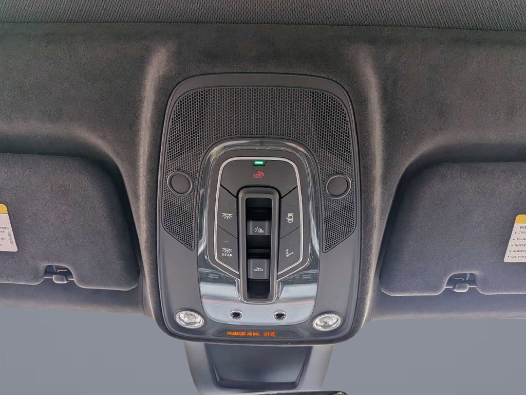 Used 2024 Lamborghini Urus S AWD/4WD image 32