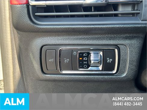 Used 2025 Lincoln Corsair Reserve w/ Equipment Group 202A image 33