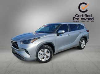 Used 2023 Toyota Highlander LE video 1