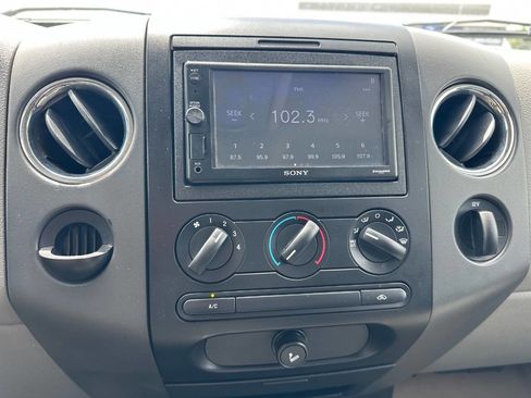Used 2005 Ford F150 XLT RWD image 17
