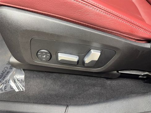 Used 2022 BMW X4 xDrive30i w/ Convenience Package image 31