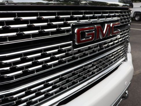 Used 2022 GMC Sierra 2500 Denali AWD/4WD image 15