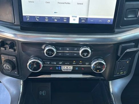 Certified 2023 Ford F150 Lariat w/ FX4 Off-Road Package AWD/4WD image 21