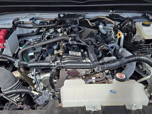 Used 2025 Toyota Tacoma SR5 RWD image 21