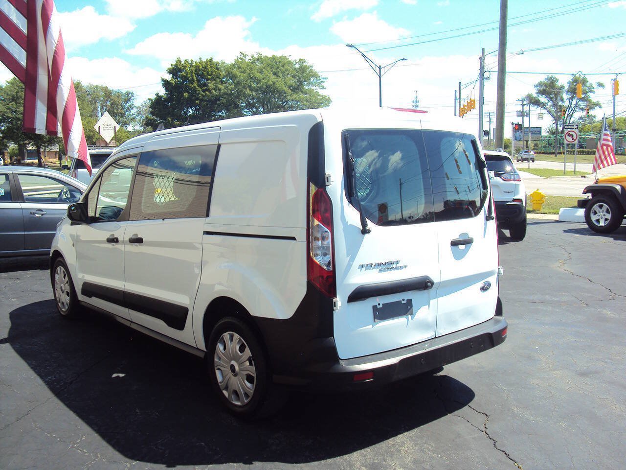 Used 2022 Ford Transit Connect XL FWD image 4