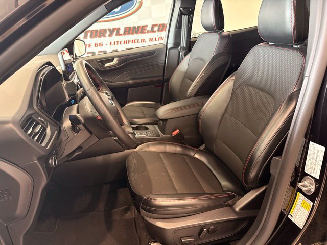 Used 2025 Ford Escape ST-Line FWD image 15