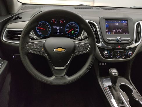 Used 2020 Chevrolet Equinox LS w/ LS Convenience Package image 22