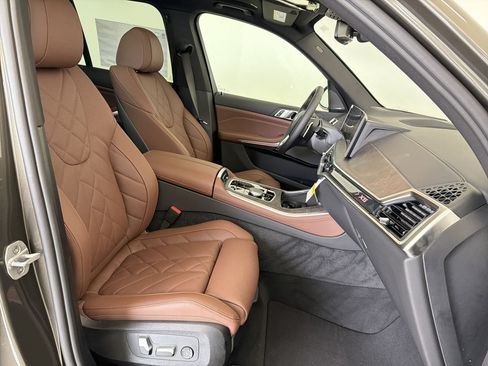 New 2026 BMW X5 xDrive50e w/ Premium Package AWD/4WD image 30