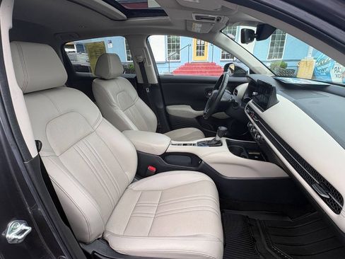 Used 2023 Honda HR-V EX-L image 18