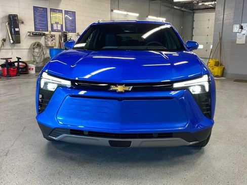 New 2025 Chevrolet Blazer EV LT image 2