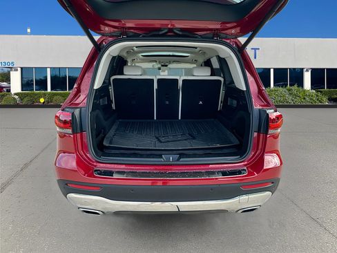 Used 2021 Mercedes-Benz GLB 250 image 24
