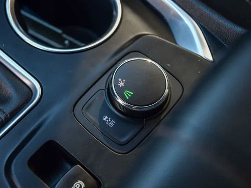 Used 2020 Chevrolet Traverse LS w/ LPO, Blackout Package image 21