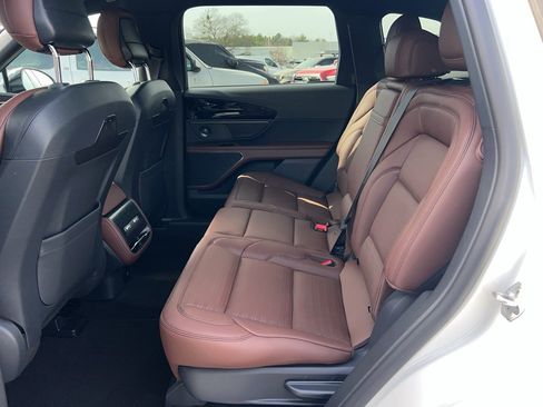 New 2026 Lincoln Nautilus Reserve image 14