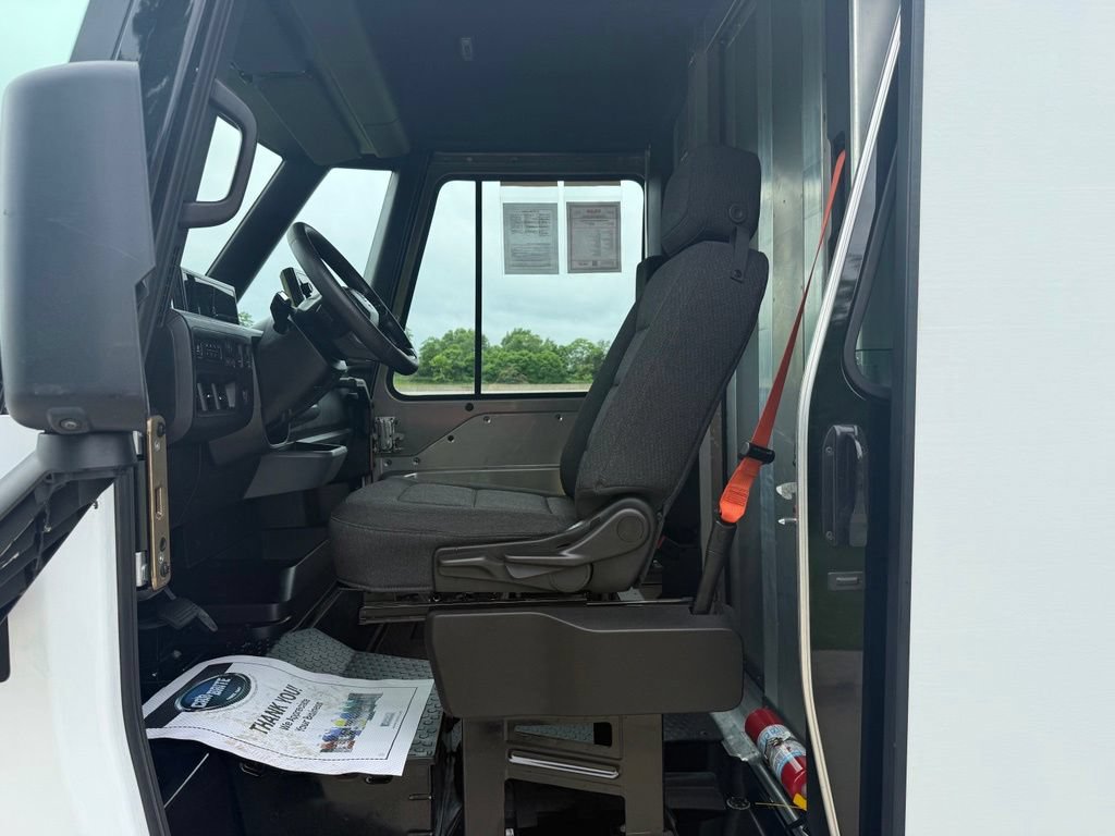 Used 2024 Chevrolet Brightdrop 600 w/ Commercial Equipment Package AWD/4WD image 9