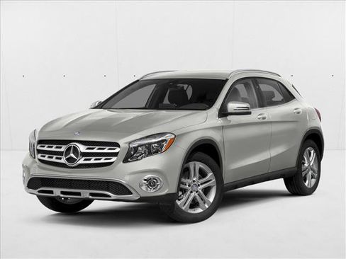 Used 2018 Mercedes-Benz GLA 250 4MATIC image 1