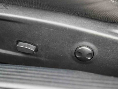 Used 2022 Dodge Challenger GT image 25