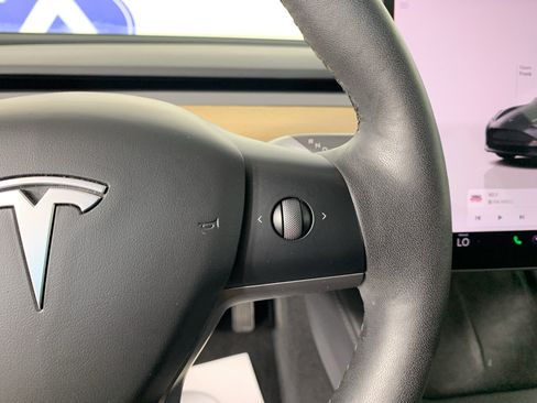 Used 2023 Tesla Model 3 Standard Range RWD image 17
