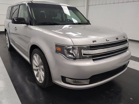 Used 2018 Ford Flex SEL w/ Equipment Group 202A AWD/4WD image 13