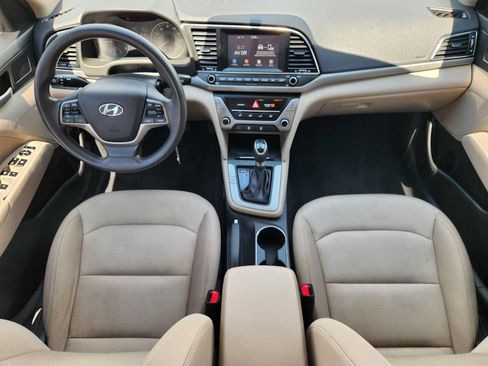 Used 2017 Hyundai Elantra SE FWD image 24