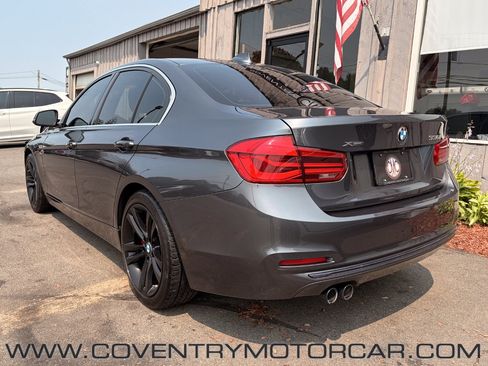 Used 2018 BMW 330i xDrive Sedan w/ Convenience Package AWD/4WD image 7