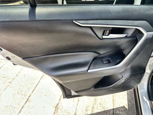 Used 2023 Toyota RAV4 XLE FWD image 15