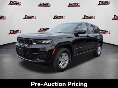 Used 2025 Jeep Grand Cherokee Laredo w/ Luxury Tech Group I